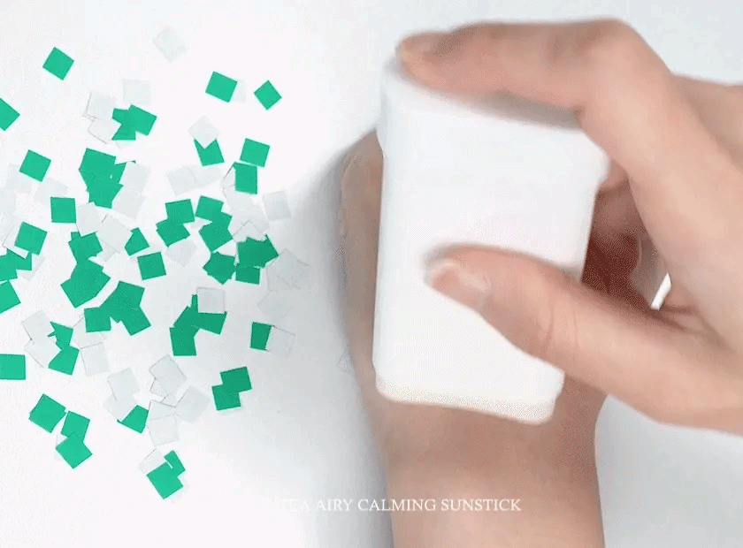 1.2. Detailed Page BARULAB Greentea Airy Calming Sun Stick (gif)